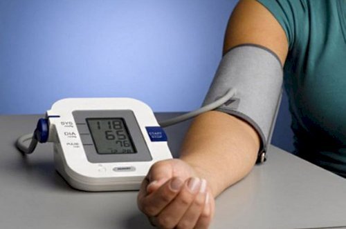 How to Use an Electronic Blood Pressure Monitor at Home.