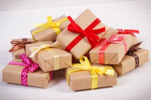 How to Buy a Meaningful Gift for Your Loved Ones