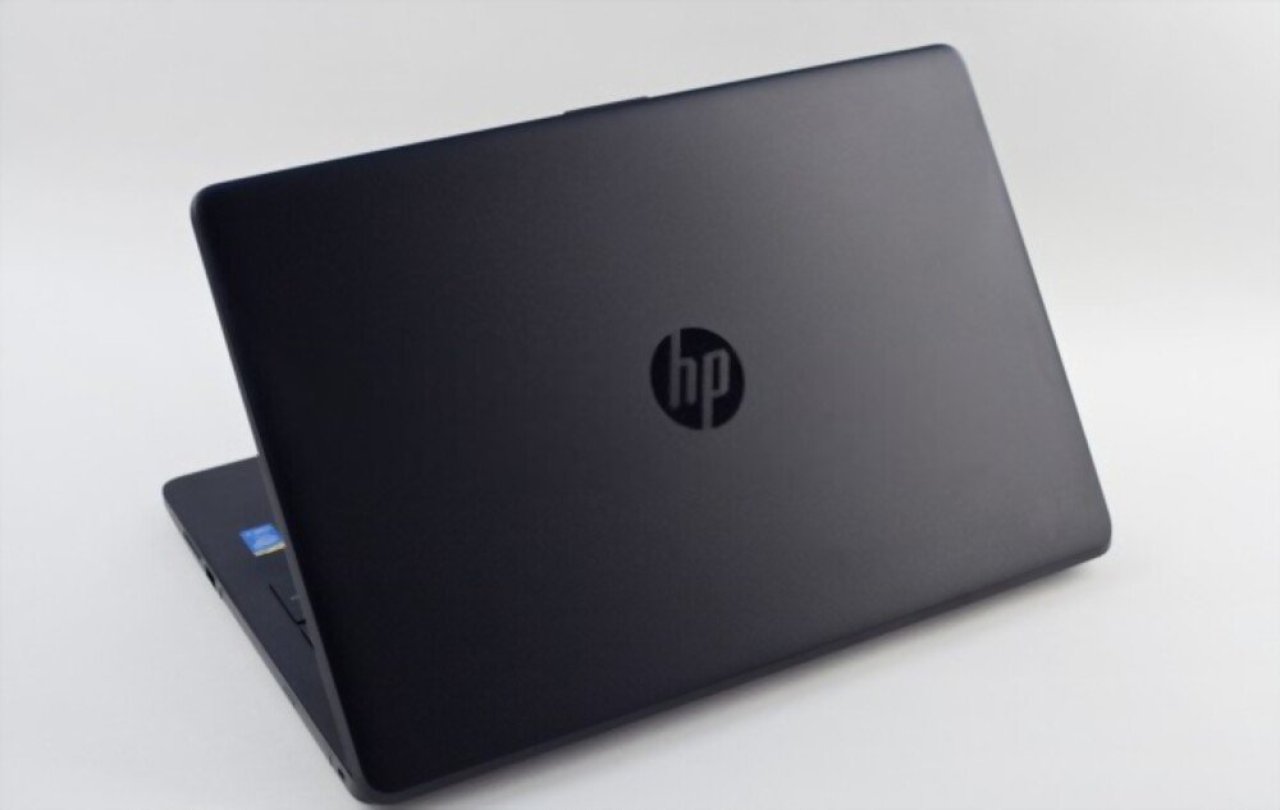 7 Key Factors to Consider when Purchasing Your First Laptop.