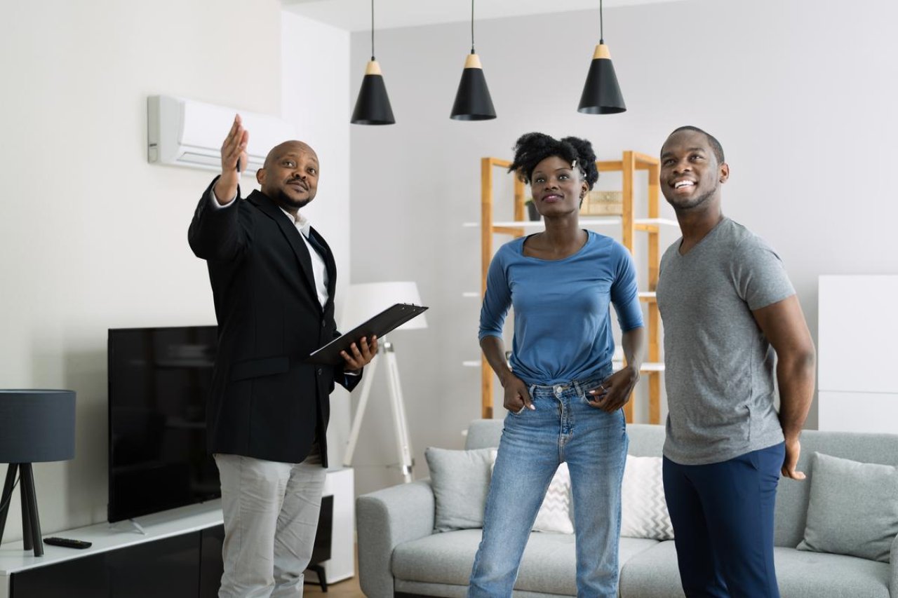Tips for Choosing the Right Real Estate Agent: Understanding the Role of Real Estate Agents