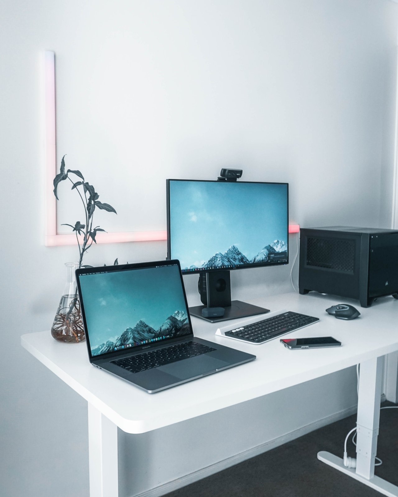 Artificial Intelligence Integration in Laptops: How AI is Enhancing User Experience