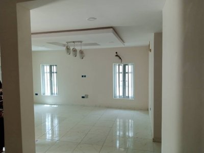 Newly built 4 bedroom detached duplex for sale at Jericho GRA, self compound. 3