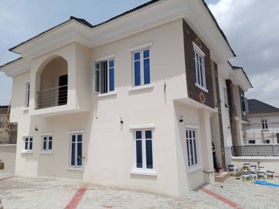 Newly built 4 bedroom detached duplex for sale at Jericho GRA, self compound.
