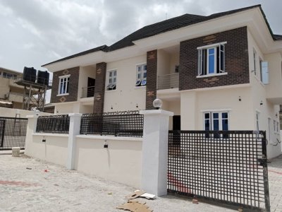 Newly built 4 bedroom detached duplex for sale at Jericho GRA, self compound.