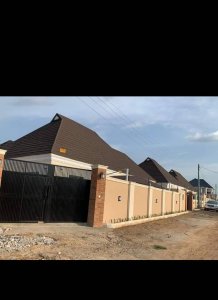 Newly built furnished 3 bedroom bungalow at Emmanuel Estate, iletuntun, Jericho Extension. 7