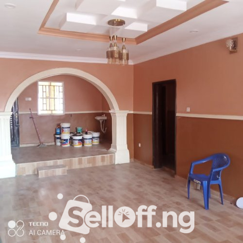 Newly build Standard 3bed @ Ire Akari estate, Akala express.