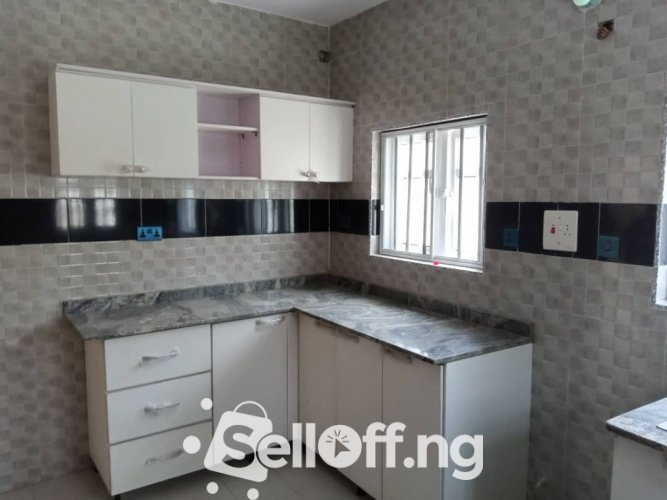 Newly built 4 bedroom detached duplex for sale at Jericho GRA, self compound.