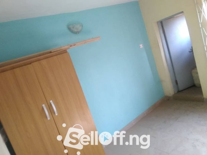 3bedroom flat @ Babalola estate Orita challenge.