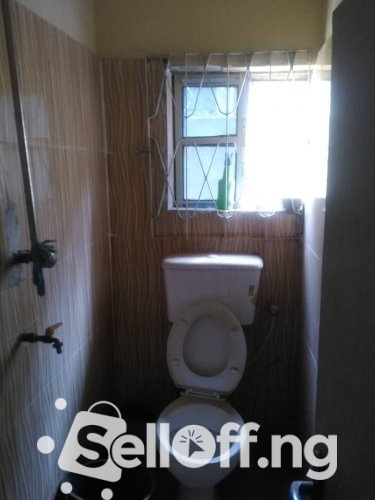 3bedroom flat @ Babalola estate Orita challenge.