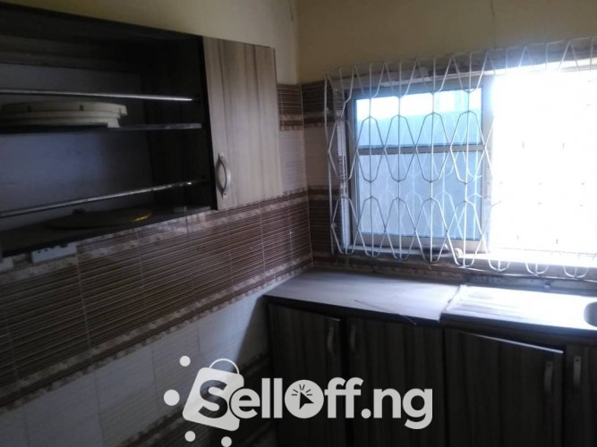 3bedroom flat @ Babalola estate Orita challenge.