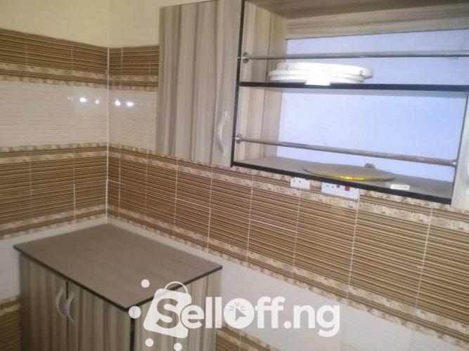 3bedroom flat @ Babalola estate Orita challenge.