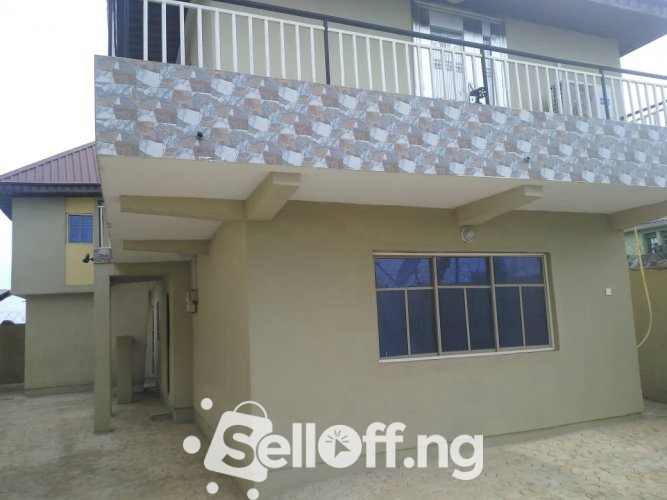 3bedroom flat @ Babalola estate Orita challenge.