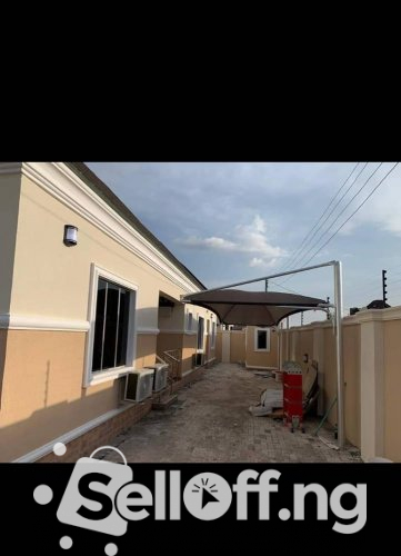 Newly built furnished 3 bedroom bungalow at Emmanuel Estate, iletuntun, Jericho Extension.