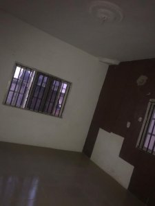3 bed room apartment at  Bovas oluyole, Ibadan. 7