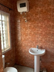 A modern 4bedroom duplex at Oluyole estate with a room with BQ room selfcon 5