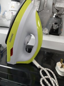 Daewood steam iron.