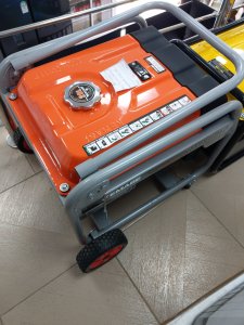 Kemage Generator(Model 4800E2)