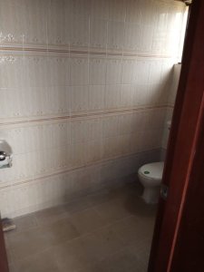 Modern 3 Bedroom Flat With All Facilities At Cele Rainbow (off tiper garage road) 8