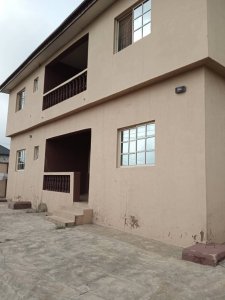 Modern 3 Bedroom Flat With All Facilities At Cele Rainbow (off tiper garage road)