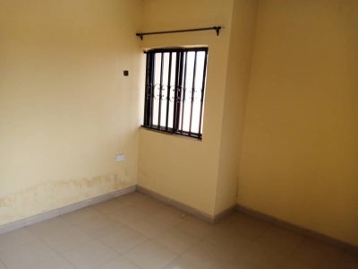 Newly built 3 bedrooms apartment at Oluyole Sharp corner for rent. 4