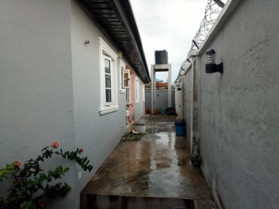 Four bedrooms bungalow all rooms ensuites with C of O Commodore area, Elebu, Ibadan for sale. 4
