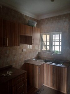 3bedroom flat  at idi ahun elebu 7