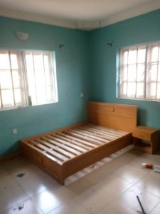 3bedroom flat  at idi ahun elebu 3