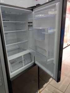 SAMSUNG REFRIGERATOR (329LITRES WITH BOTTOM FREEZER) 4