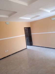 3 bed rooms apartment at elebu oluyole. 7