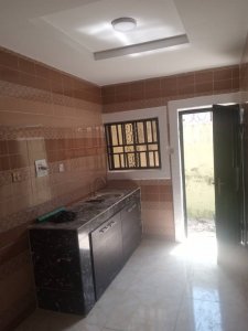 3 bed rooms apartment at elebu oluyole. 5