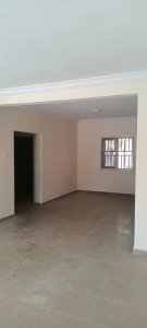 Newly built 3 bedroom flat at Felele Straight, Ibadan. 8