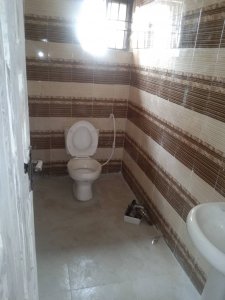 To let: 3bedroom flat at Olusoji, Oluyole estate off Akala Express, Ibadan. 8