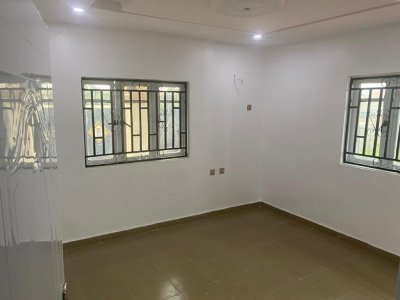 Newly built  3bedroomFlat  with modern facilities for rent at jankata kuola 6