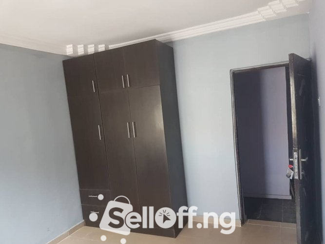 Newly renovated 3bed room flat with all modern facilities @ Abegunde Off Orita challenge, Ibadan.
