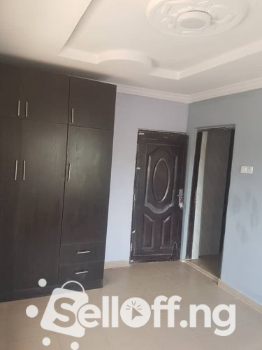 Newly renovated 3bed room flat with all modern facilities @ Abegunde Off Orita challenge, Ibadan.