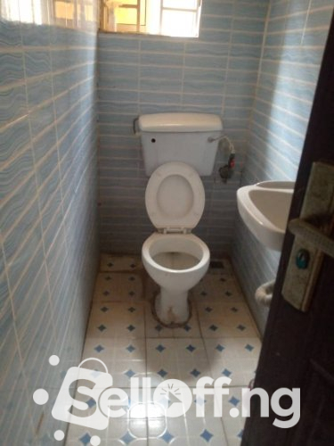 2 bedroom flats at Challenge, Ibadan.