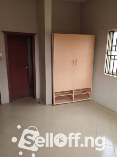 Modern 3 Bedroom Flat With All Facilities At Cele Rainbow (off tiper garage road)