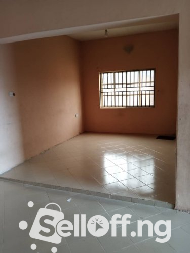 Modern 3 Bedroom Flat With All Facilities At Cele Rainbow (off tiper garage road)
