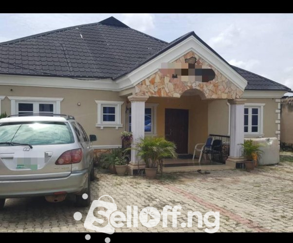 4 Bedroom Bungalow With 2 Rooms Challet At Akin Allen Avenue, Oluyole Estate