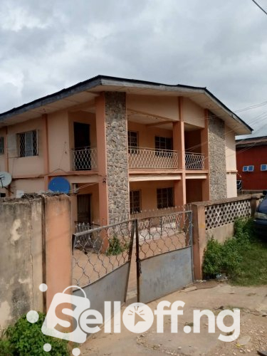 Property for sale at ring road Dikat Ayan Niyi street (4 flat)