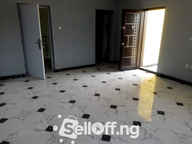 Tastefully finished 2nos of 4 bedroom detached house at Larry Estate, Oluyole, Ibadan for sale.