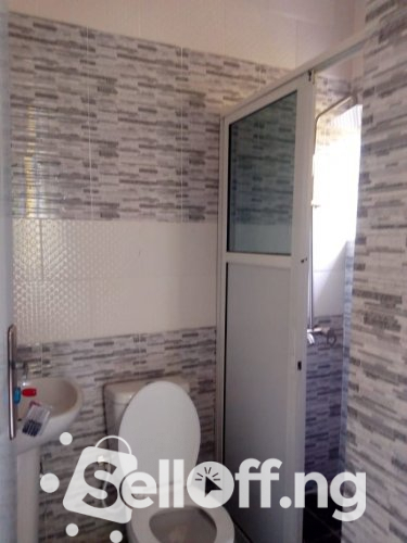 Tastefully finished 2nos of 4 bedroom detached house at Larry Estate, Oluyole, Ibadan for sale.