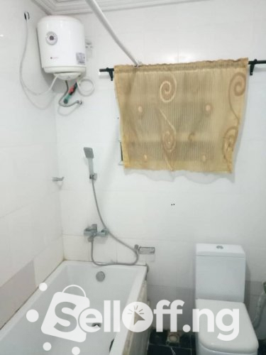 Four bedrooms bungalow all rooms ensuites with C of O Commodore area, Elebu, Ibadan for sale.