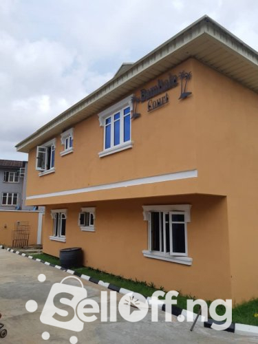 7 unit of newly renovated 3bedrooms and 2 units of 2bedrooms situated at Agodi UCH Area Carlton Gate Exclusive Hotel.