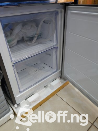 SAMSUNG REFRIGERATOR (329LITRES WITH BOTTOM FREEZER)