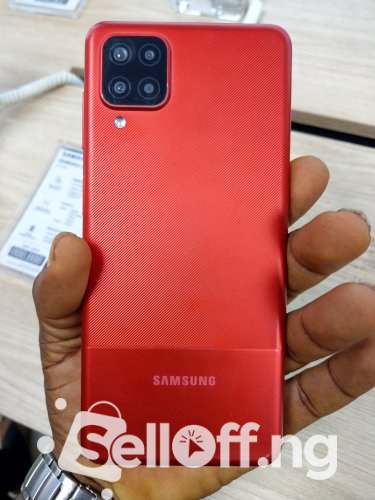 Samsung Galaxy  A12 - RED.