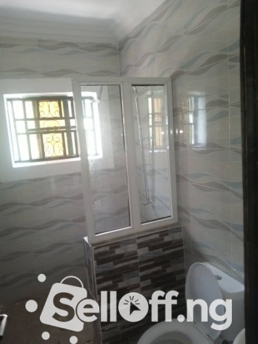 3 bed rooms apartment at elebu oluyole.