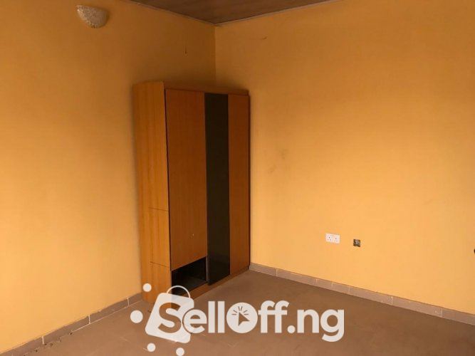 Modern 2bedroom flat to let at Oluyole, Ibadan.