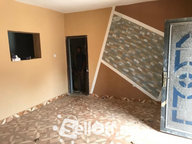 Modern 2bedroom flat to let at Oluyole, Ibadan.