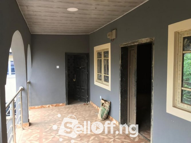 Modern 2bedroom flat to let at Oluyole, Ibadan.